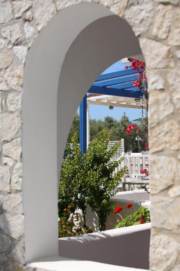 Paros Inn Logaras Exterior foto